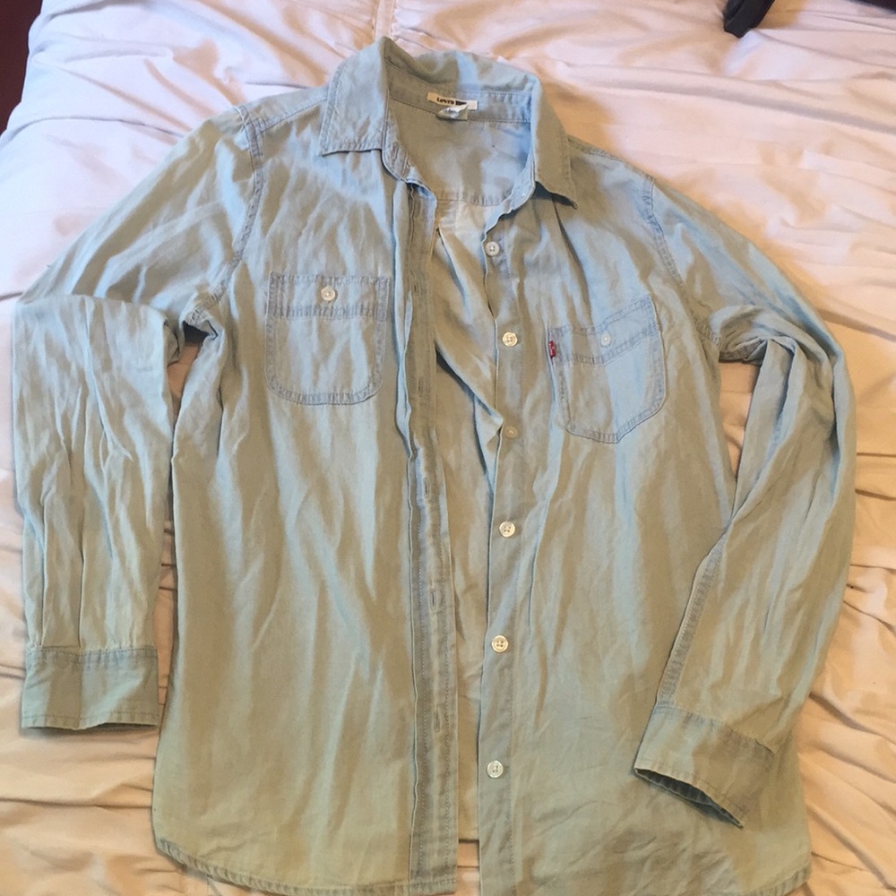 levi’s denim long sleeve button down